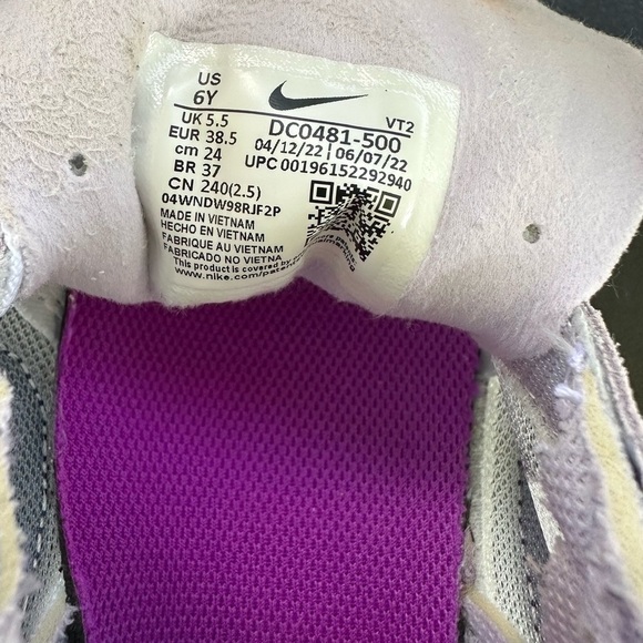 Nike Waffle One GS Size 6Y Violet Frost. - Picture 8 of 8